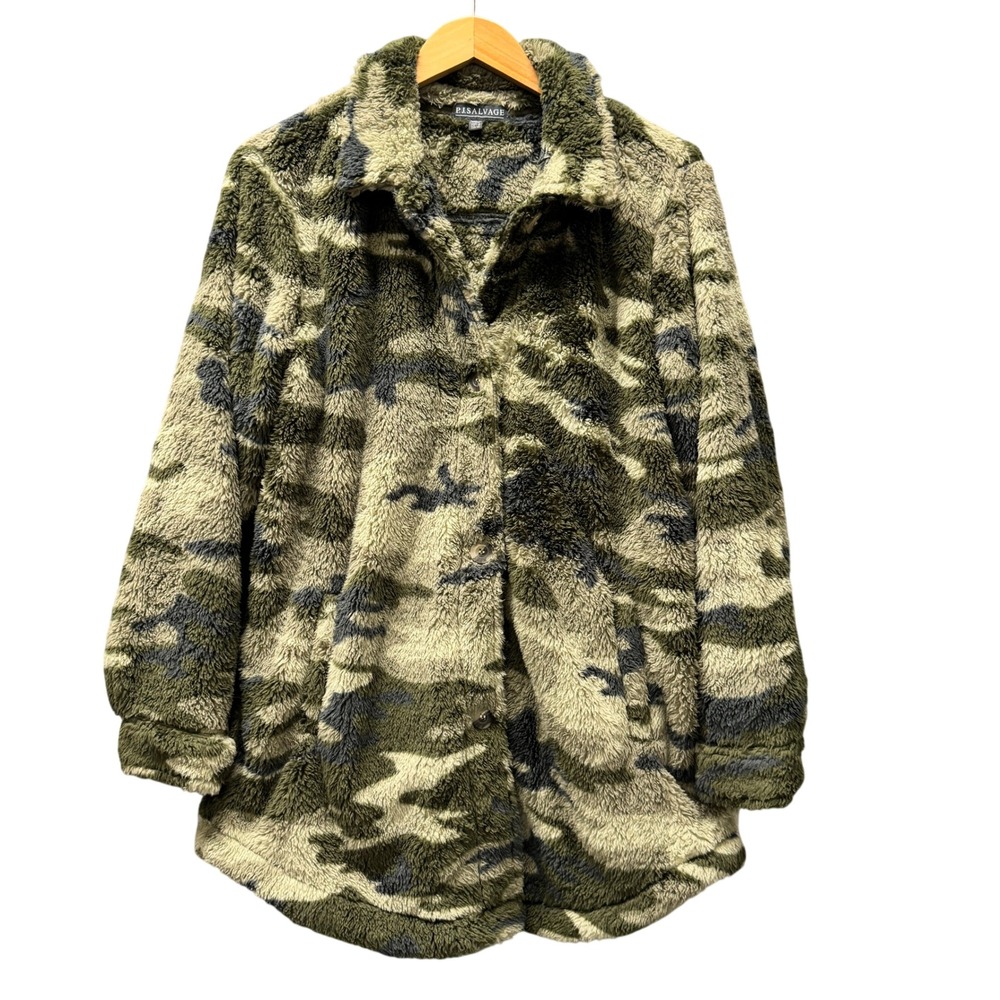 P.J. Salvage Sherpa Jacket Womens Small Faux Fur Camo Green Shacket Comfy